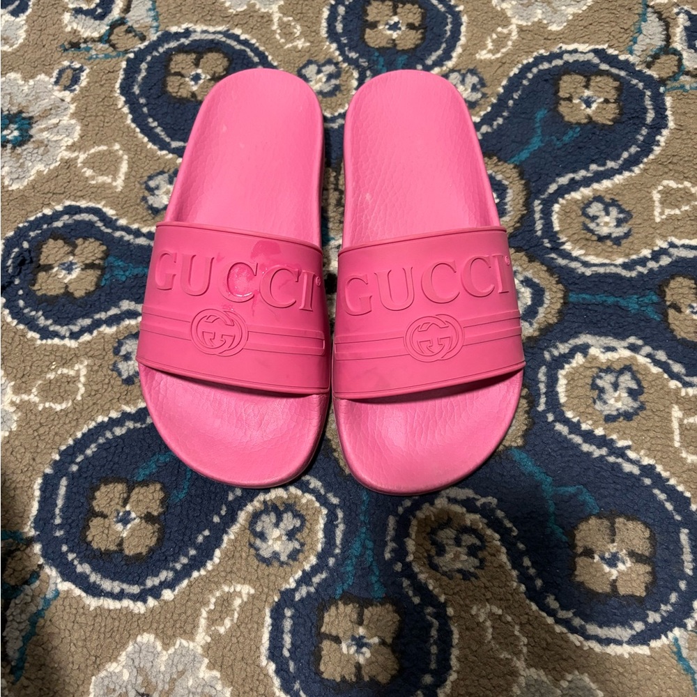 Gucci Vibrant Pink Slides